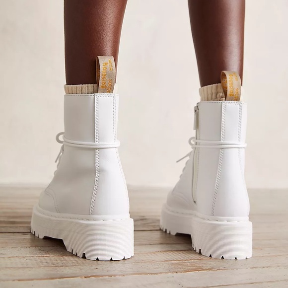 Dr. Martens Unisex Women’s SZ.9/Men’s 8 Vegan Jadon II Platform White Boots New - Picture 2 of 13